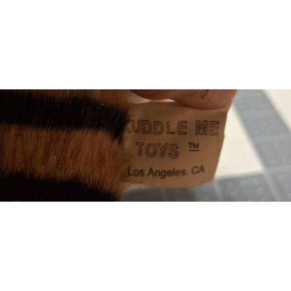 Cuddle Me Toys Tiger Plush Stuffed Animal Toy - Picture 9 of 9